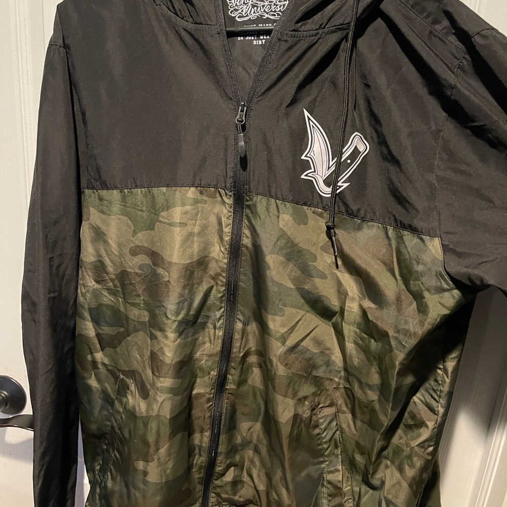 Vengeance University black and camo jacket size- XL